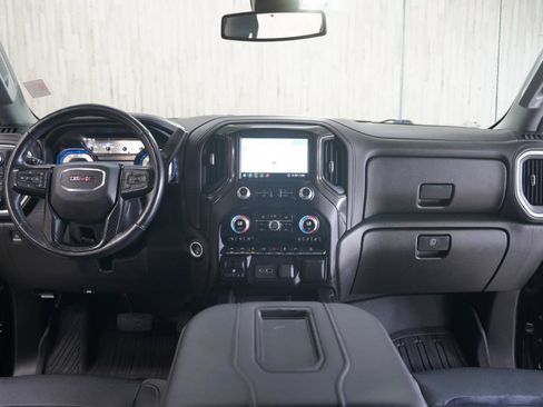 Used 2020 GMC Sierra 1500 SLT w/ SLT Premium Plus Package AWD/4WD image 17