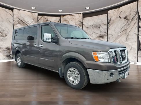 Used 2015 Nissan NV 3500 SL w/ Technology Package image 3