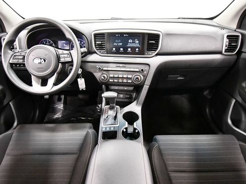 Used 2020 Kia Sportage LX w/ LX Popular Package AWD/4WD image 3