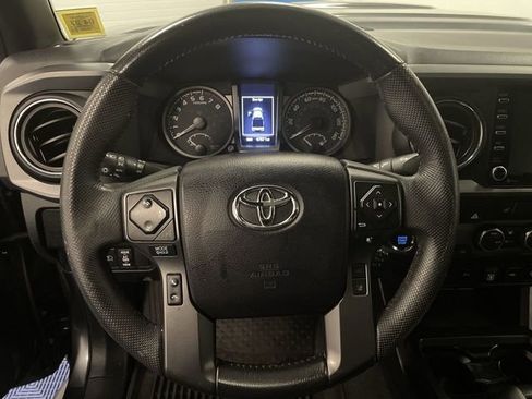 Used 2022 Toyota Tacoma TRD Sport w/ TRD Premium Sport Package image 14