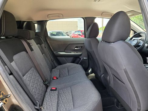 Used 2025 Nissan Kicks SV FWD image 22