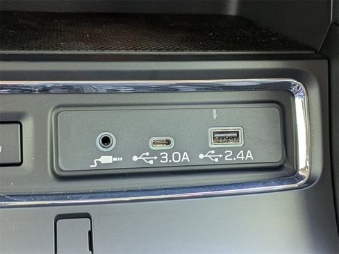 Used 2025 Subaru Ascent Bronze Edition w/ Popular Package #2 image 21