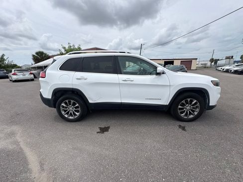 Used 2021 Jeep Cherokee Latitude Lux w/ Comfort/Convenience Group AWD/4WD image 2