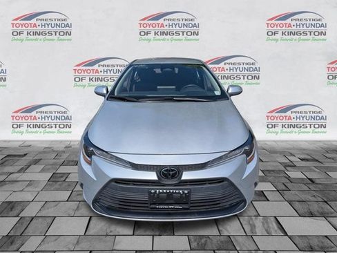 Used 2023 Toyota Corolla LE w/ Carpet Mat Package (TMS) FWD image 9