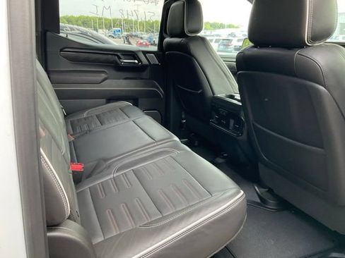 Used 2024 GMC Sierra 1500 AT4X AWD/4WD image 10