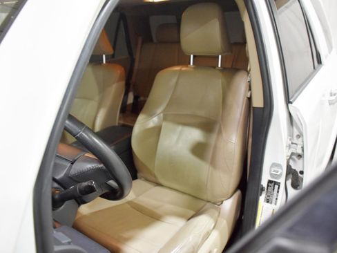Used 2013 Toyota 4Runner Limited RWD image 40