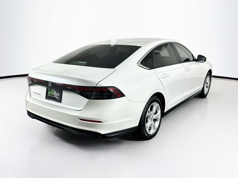 Used 2025 Honda Accord LX image 9