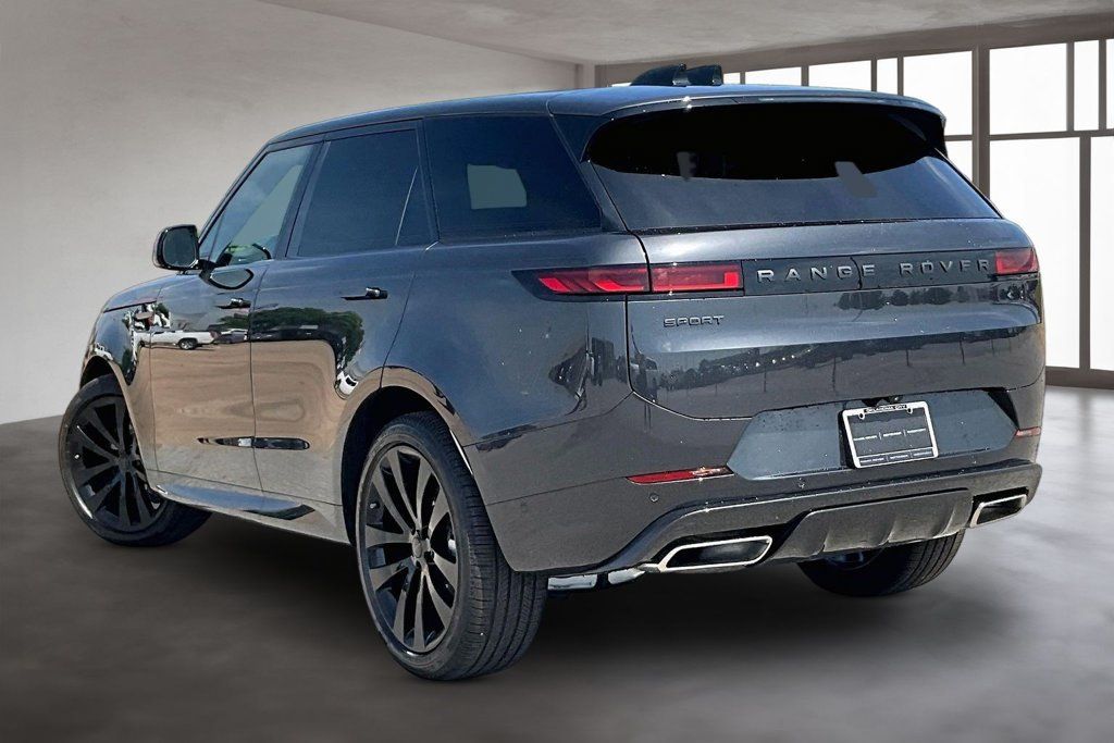 New 2026 Land Rover Range Rover Sport Dynamic SE AWD/4WD image 3