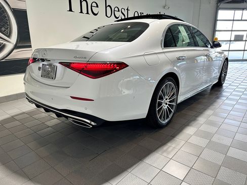 Used 2026 Mercedes-Benz S 580 4MATIC Sedan image 4