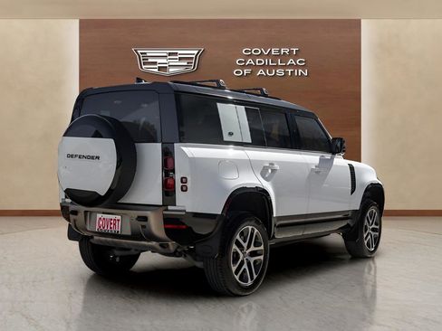 Used 2024 Land Rover Defender 110 X-Dynamic SE image 4