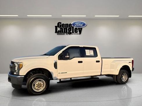 Used 2018 Ford F350 XLT AWD/4WD image 3