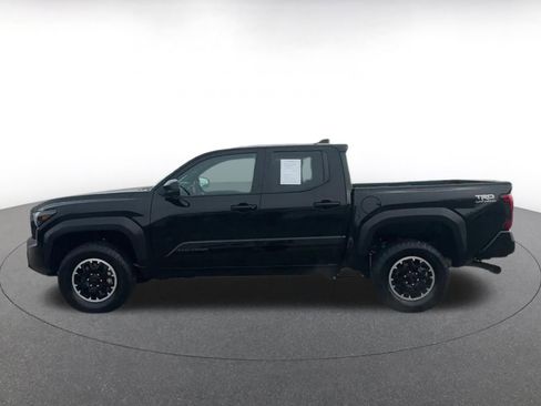 Used 2025 Toyota Tacoma TRD Off-Road image 9