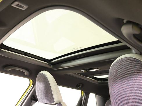 New 2026 MINI Cooper 4-Door Hardtop FWD image 14