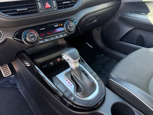 Used 2023 Kia Forte GT-Line image 13