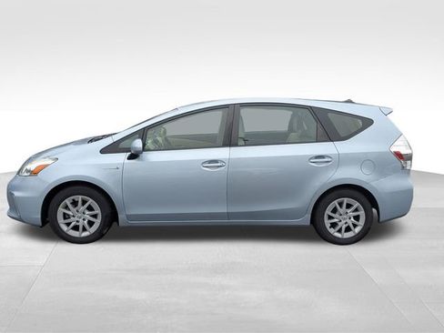 Used 2013 Toyota Prius V Three image 5