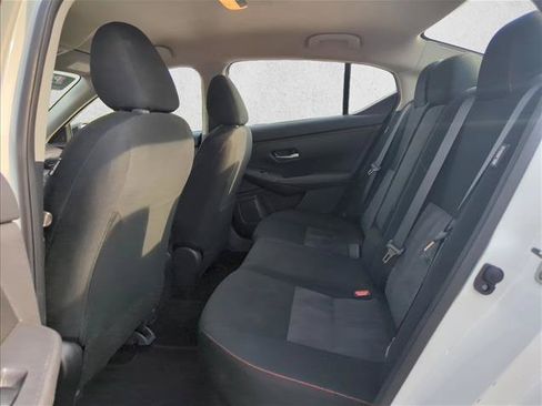 Used 2025 Nissan Sentra SR FWD image 18