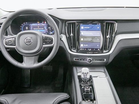 Certified 2024 Volvo V60 B5 Cross Country Ultimate image 26