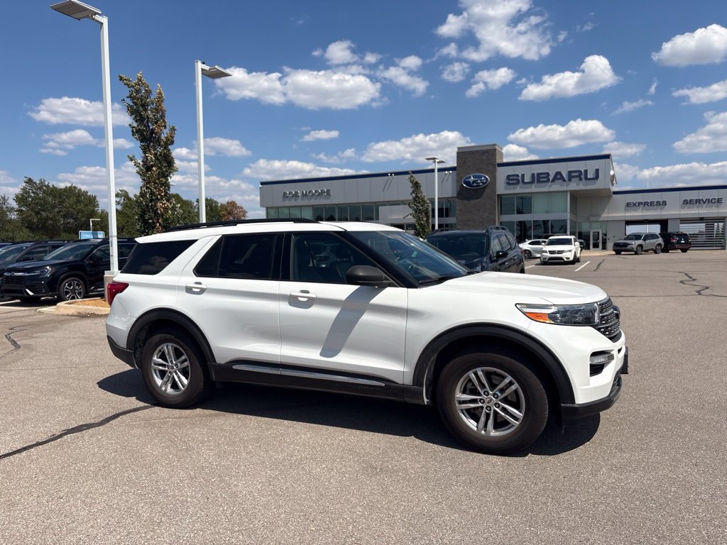 Used 2020 Ford Explorer XLT w/ Equipment Group 202A AWD/4WD image 1