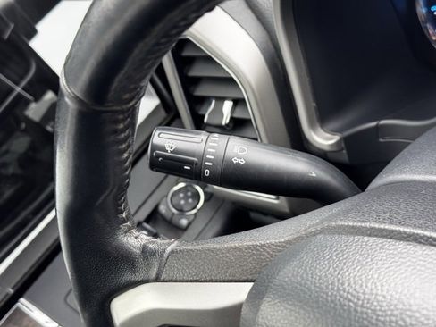 Used 2022 Ford F350 Lariat w/ Chrome Package image 27