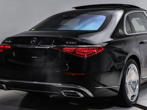 New 2026 Mercedes-Benz Maybach S 580 4MATIC image 4