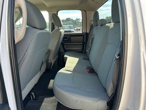 Used 2017 RAM 1500 Express image 25