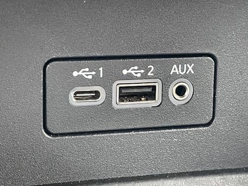 Used 2022 Nissan Sentra SR w/ SR Premium Package FWD image 20