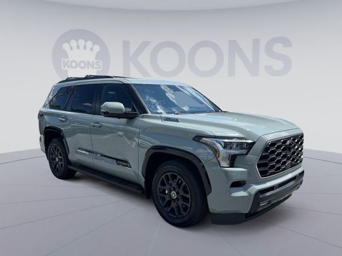 Used 2024 Toyota Sequoia Platinum AWD/4WD image 10