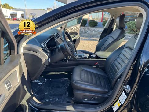 Used 2016 Ford Fusion Energi SE image 9