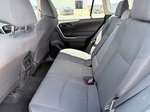 Used 2024 Toyota RAV4 LE FWD image 15