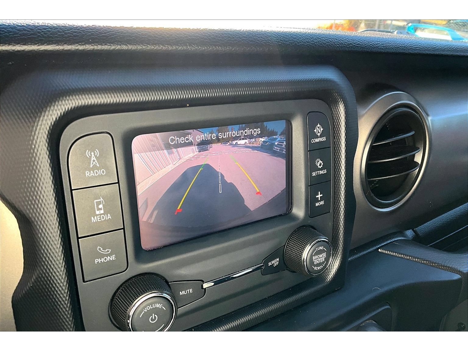 Used 2021 Jeep Wrangler Sport AWD/4WD image 21
