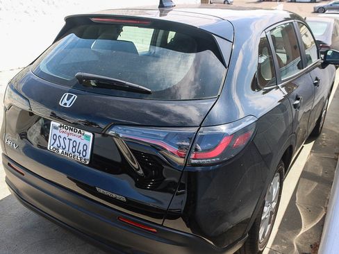 Used 2025 Honda HR-V LX image 14