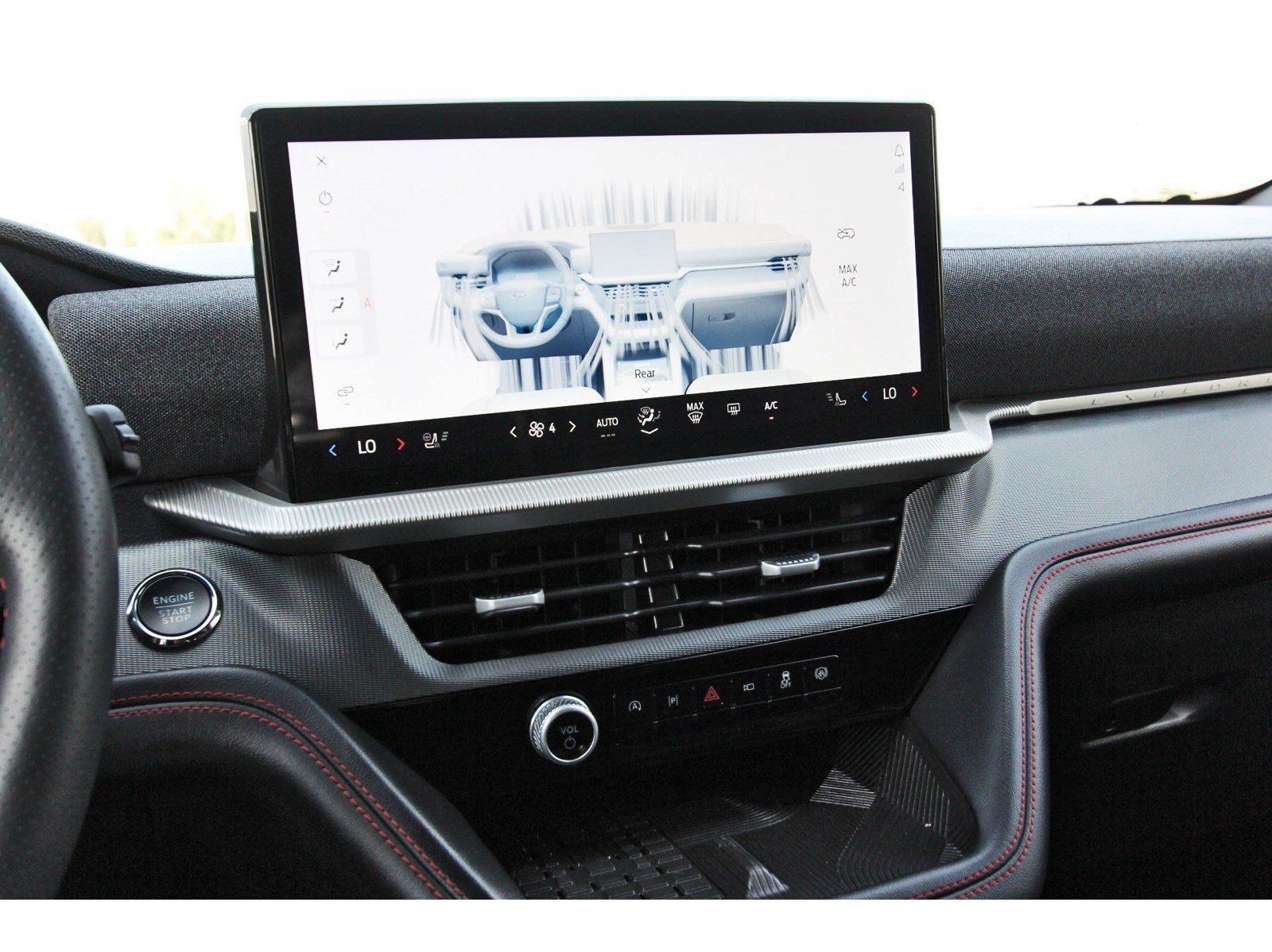 Used 2025 Ford Explorer ST-Line w/ Premium Package RWD image 29