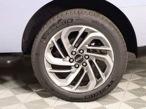 New 2026 Lincoln Navigator Premiere AWD/4WD image 20