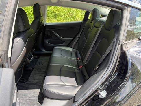 Used 2018 Tesla Model 3 Long Range RWD image 13