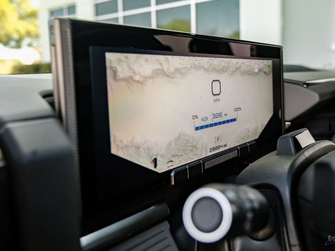 Used 2024 GMC Hummer EV 3X image 35