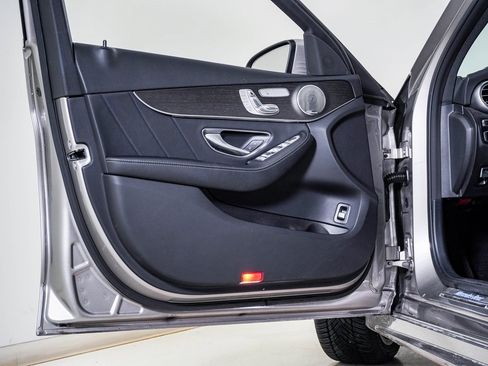 Used 2020 Mercedes-Benz C 300 4MATIC Sedan image 26