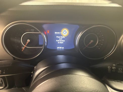 Used 2020 Jeep Wrangler Unlimited Sport image 20