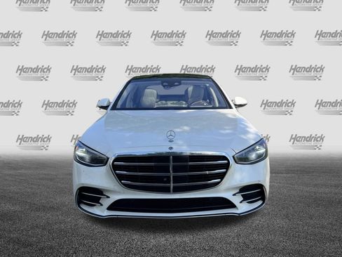 Used 2023 Mercedes-Benz S 500 4MATIC image 2
