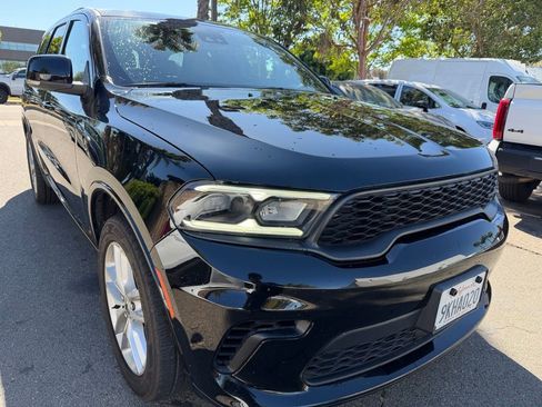 Used 2024 Dodge Durango GT image 2