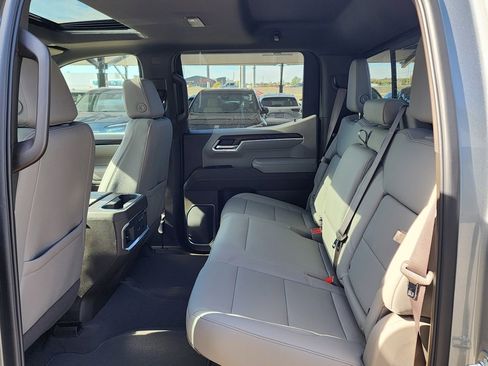 New 2026 GMC Sierra 1500 SLT w/ SLT Premium Plus Package image 43