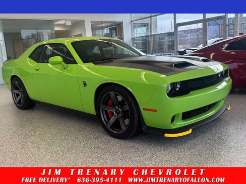Used 2023 Dodge Challenger SRT Hellcat image 1