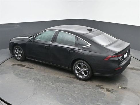 Used 2024 Honda Accord EX image 40