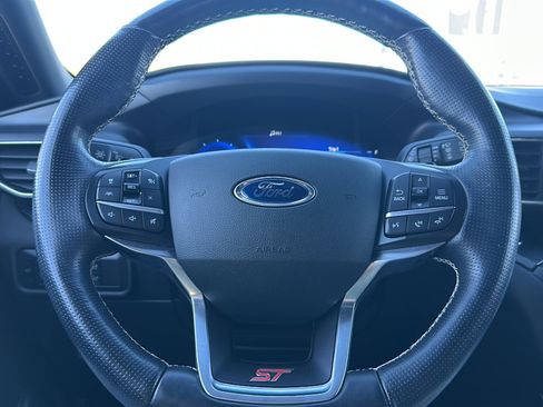 Used 2020 Ford Explorer ST w/ Premium Technology Package image 28