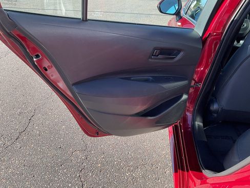 Used 2022 Toyota Corolla LE w/ Carpet Mat Package (TMS) FWD image 17