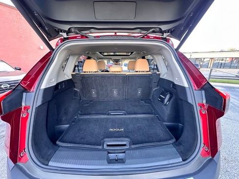 Certified 2023 Nissan Rogue Platinum w/ Platinum Premium Package image 11
