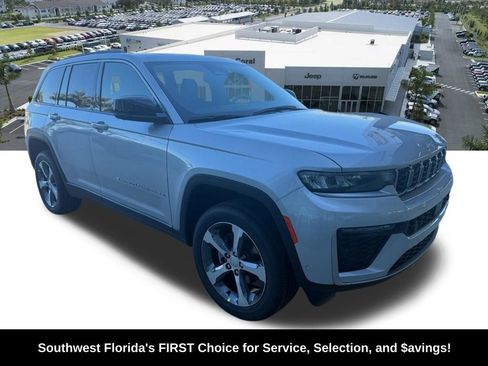 New 2026 Jeep Grand Cherokee Limited w/ Luxury Tech Group II RWD image 2