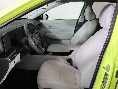 Used 2025 Hyundai Kona SEL AWD/4WD image 14