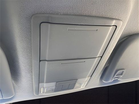 Used 2013 Ford F550 4x4 SuperCab Super Duty w/ Payload Upgrade Pkg image 38