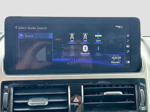 Used 2023 Lexus GX 460 Luxury w/ Accessory Package AWD/4WD image 17