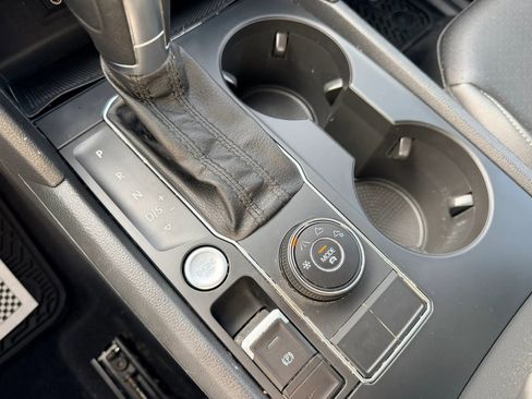 Used 2019 Volkswagen Atlas SE image 16